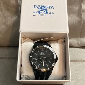 Invicta Subaqua
Men's Watch - 44mm, Black
69447